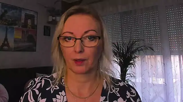 vanessa_chat