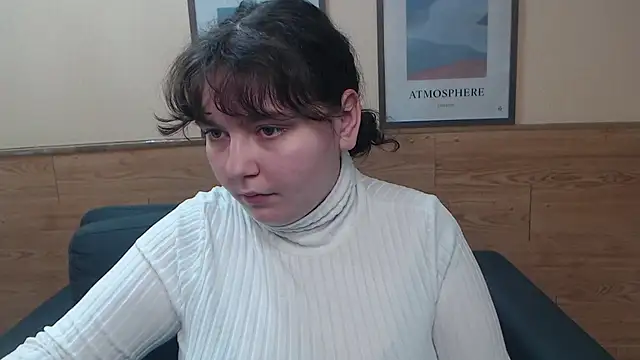 NeonilaLisova live cam on StripChat