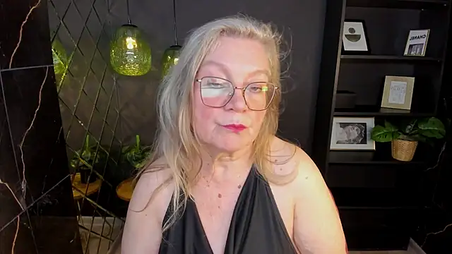 NataliMellow live cam preview