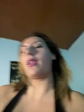 BlushMoon_Baby webcam