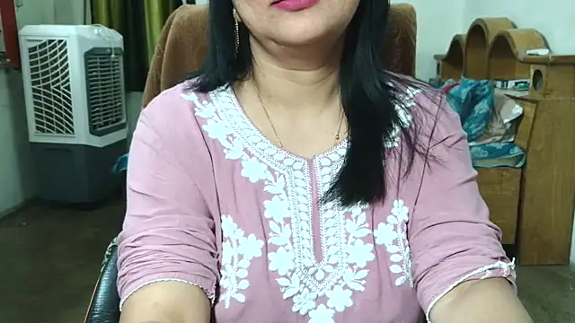 Cute_Mahi22 webcam