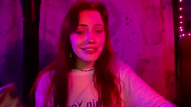 Alluring_Silk webcam