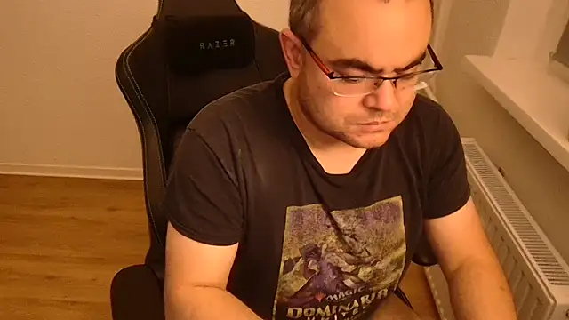 Latexboy893 webcam