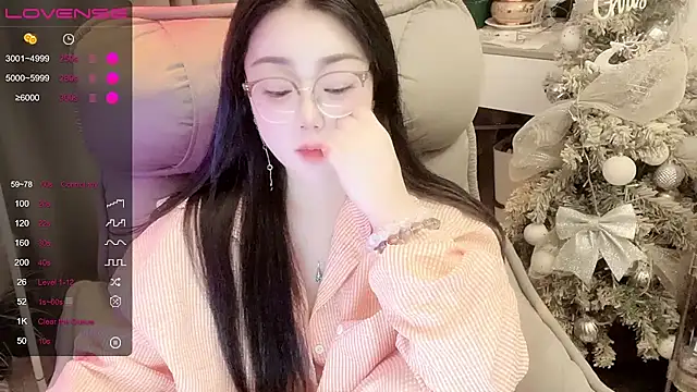 Monica-666888- webcam