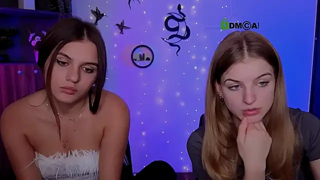 lisa_dark_ webcam