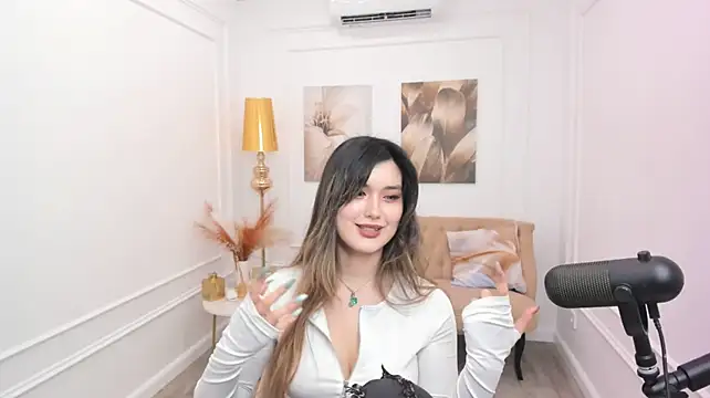 AnneTLi live sex cam