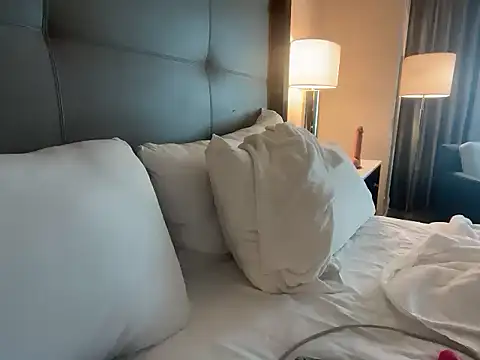 Squirtlegirly webcam