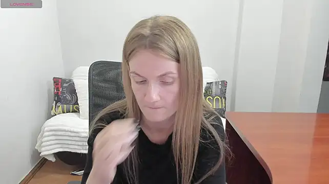 Alisha_Skyes webcam