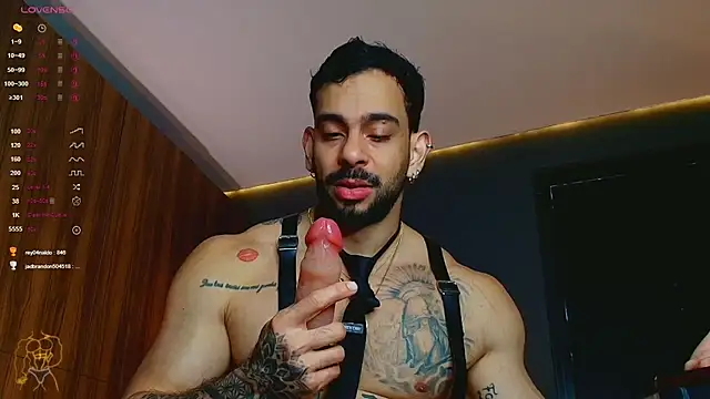 massimo_visconti live cam on StripChat
