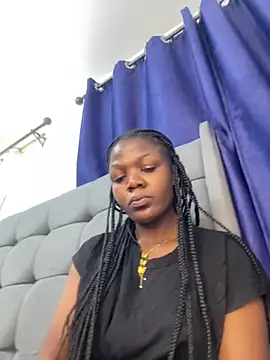 Black_prettty live cam preview