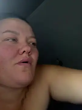SunnyLeila2101 webcam