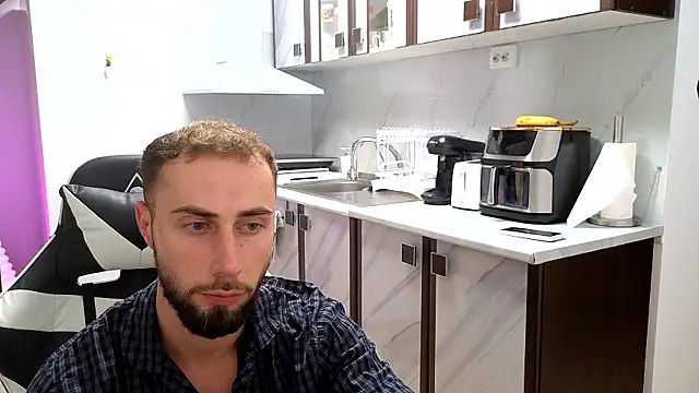 RyanStorm_ webcam