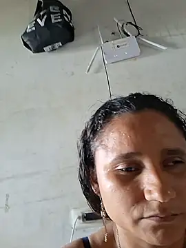 Mature--Mommy webcam