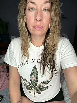 MiraKisss webcam