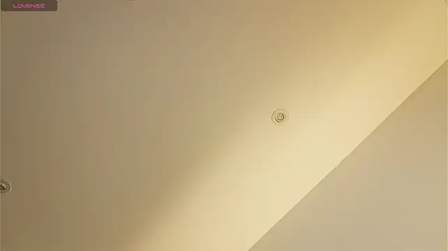 elodie_walker webcam