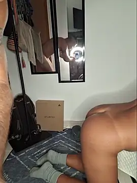 LEIRIS_Y_FRED_01 live cam preview