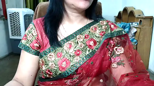 Cute_Mahi22 webcam