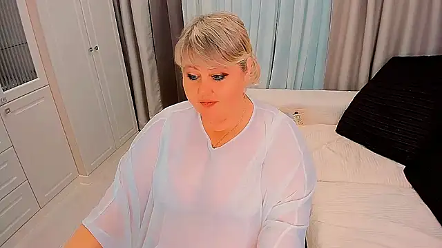 BIGTITSBBW webcam