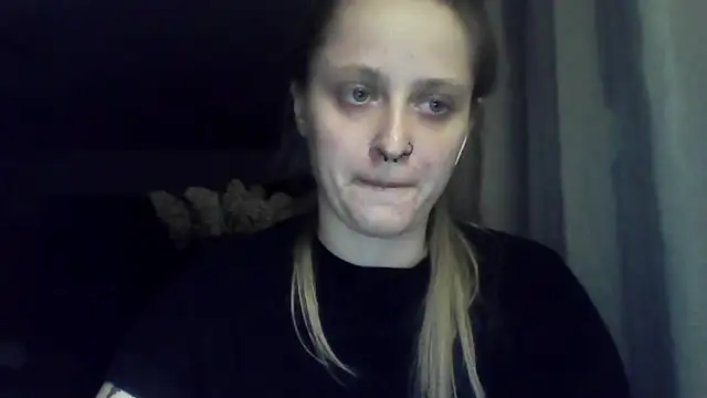 LeaWetGirl webcam