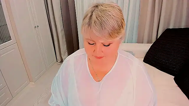BIGTITSBBW live cam preview
