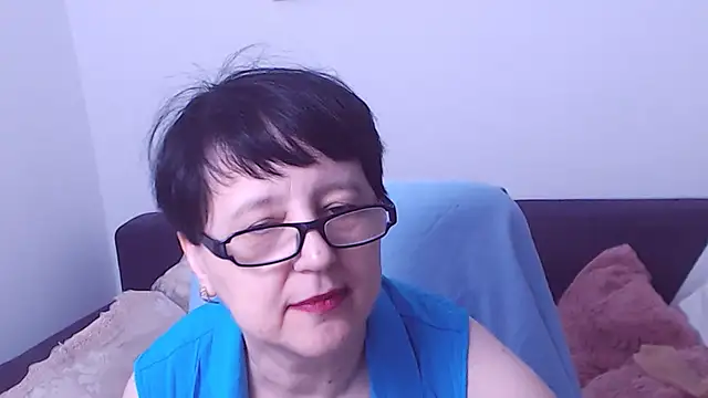 ChristaRose live cam on StripChat