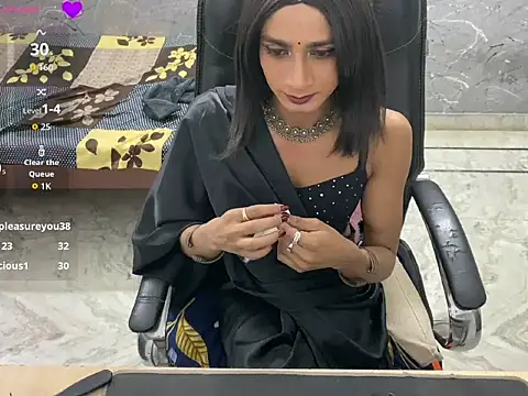 LuvLayla