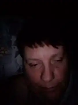 AmazingArino52 live cam on StripChat