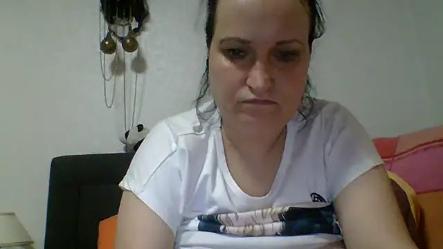 _squirty_cum_lady_ live cam on StripChat