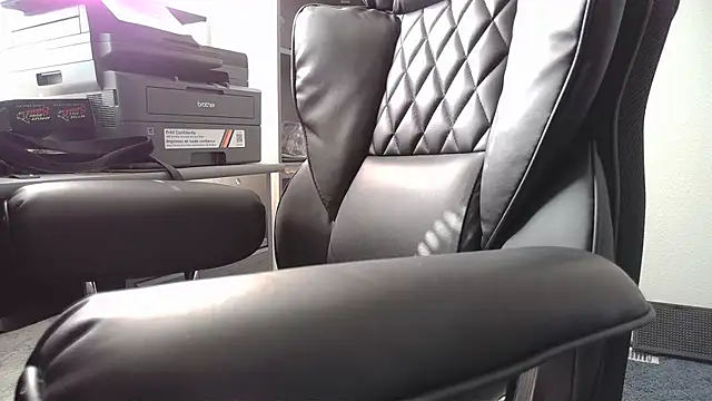 TrevorSteele webcam
