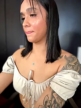 Isabella-Teen