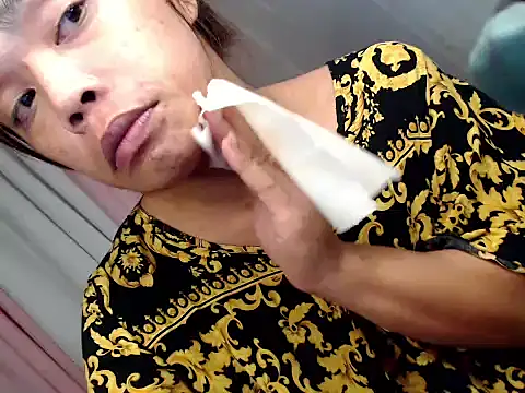 selffucker_dollmaker69 webcam