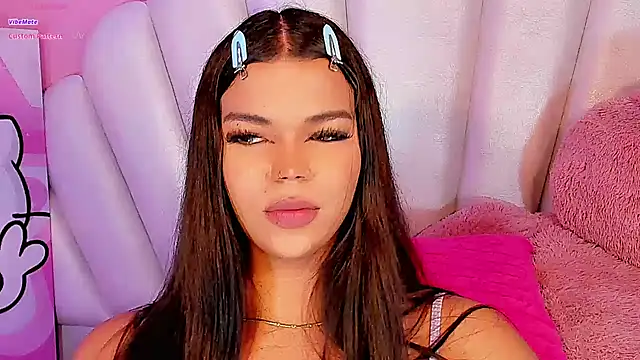Keira_Fox31 webcam