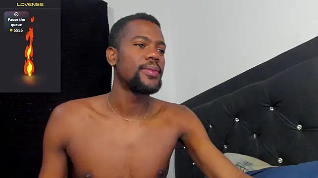 santi_brown webcam
