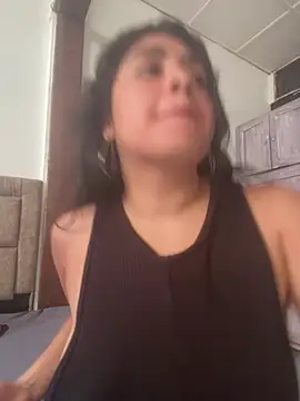 EmilyNoir1 live cam on StripChat