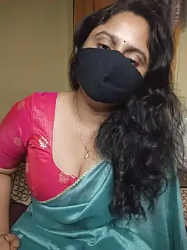 Urs_vrinda live cam on StripChat
