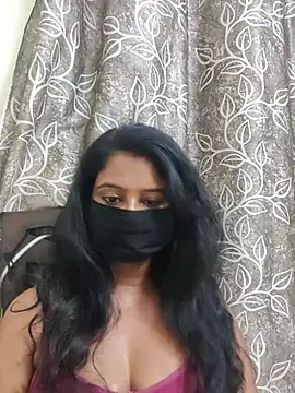 RaatkiRaani69 live cam on StripChat