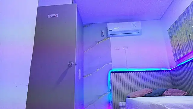 georgina_lulu live cam on StripChat
