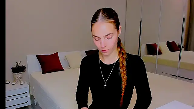 Maddy_Wood_ webcam