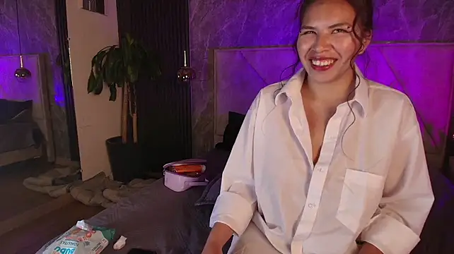 Lia_Nikol webcam