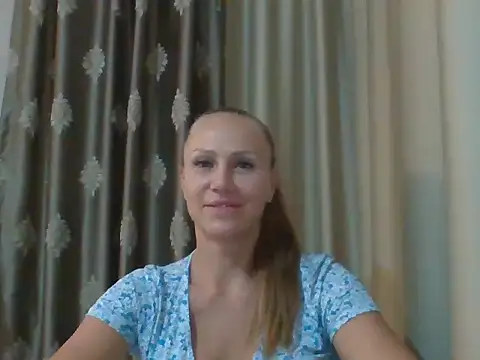 Lareviad live cam on StripChat