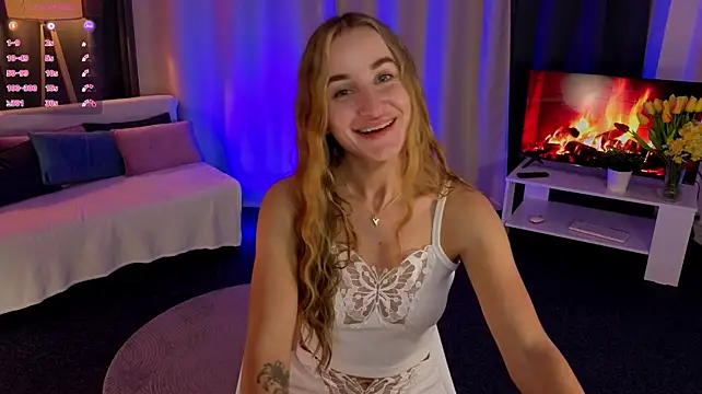 IrisBloommm live cam on StripChat