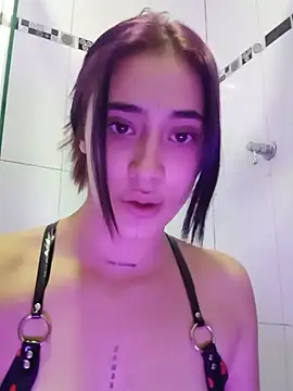 Ariana_colliinss live cam on StripChat