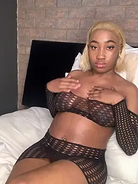 PetiteBunnyX webcam
