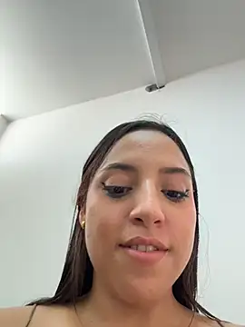 MeggyMae_ webcam