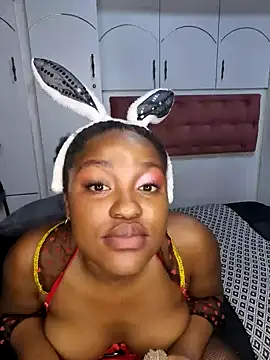 NaughtybunnyXXXXX live cam on StripChat
