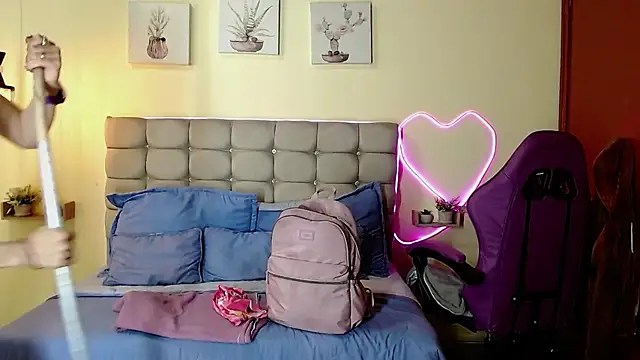 _naomi_s webcam