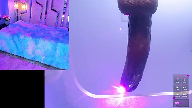 AriHale_