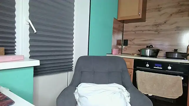 LeenLittle