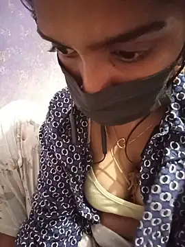 Tamil-Gowshika