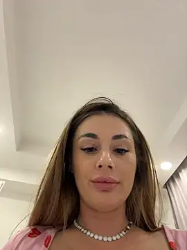 isabellaetthan (F young) - Spank my ass in doggy x20 + :gift:4LT